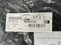 Toyota c-hr rubber voetmatset - afbeelding 3 van  3