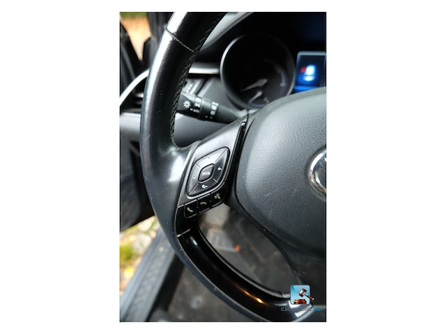 Toyota c-hr - afbeelding 10 van  81