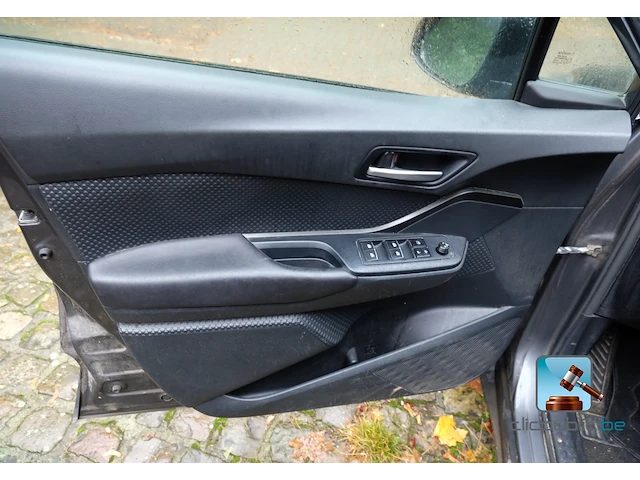 Toyota c-hr - afbeelding 18 van  81