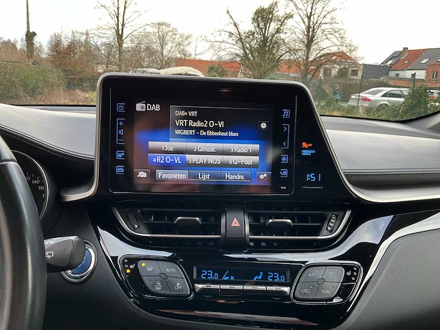 Toyota chr hybrid - afbeelding 24 van  45