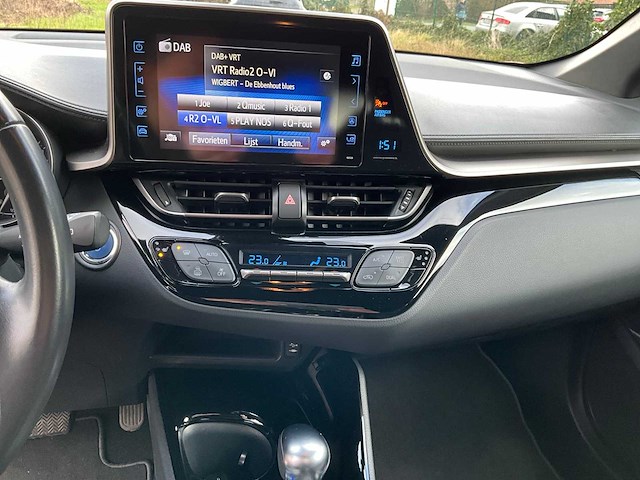 Toyota chr hybrid - afbeelding 25 van  45