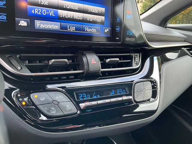 Toyota chr hybrid - afbeelding 28 van  45