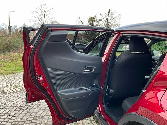 Toyota chr hybrid - afbeelding 30 van  45