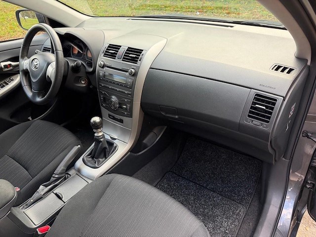 Toyota corol corolla, 2011 - afbeelding 7 van  24