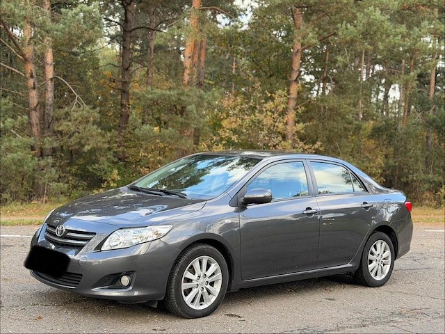 Toyota corol corolla, 2011 - afbeelding 1 van  24