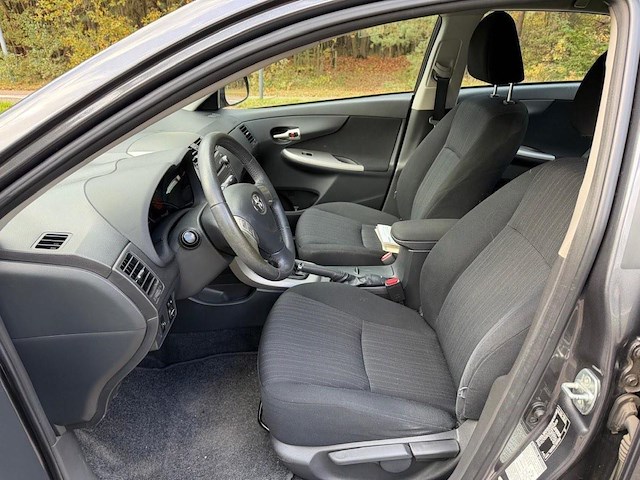 Toyota corol corolla, 2011 - afbeelding 23 van  24