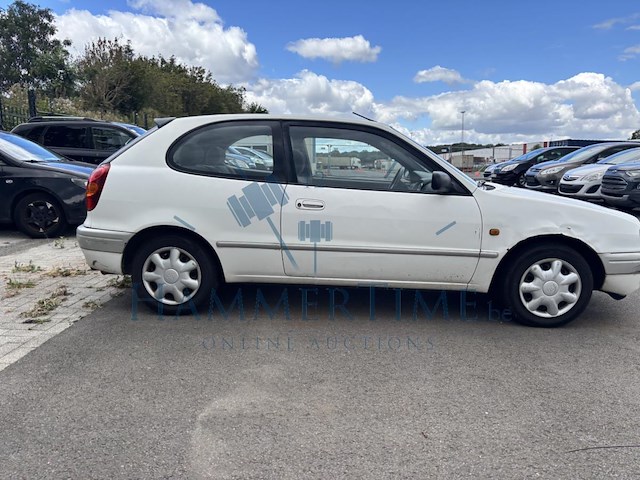 Toyota corolla 1.4i vvt-i 16v linea terra, 1999 - afbeelding 33 van  38