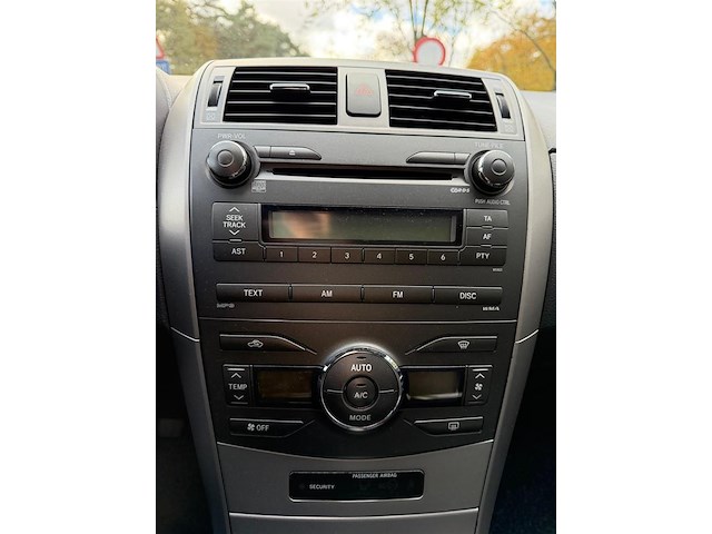 Toyota corolla, 2011 - afbeelding 13 van  24