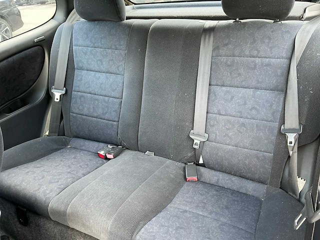 Toyota corolla personenauto - afbeelding 7 van  14