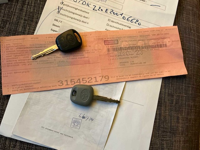 Toyota corolla personenauto - afbeelding 6 van  15