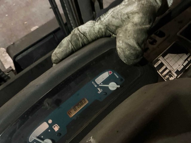 Toyota geneo 25 vorkheftruck met roterend vorkenbord - afbeelding 8 van  11