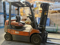 Toyota heftruck - afbeelding 2 van  6