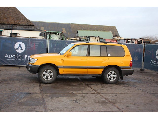 Toyota landcr. 100 4.2td aut+srw diesel 204pk 2000 - afbeelding 1 van  1