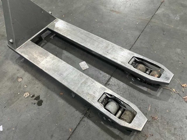 Toyota lhm200st hand hydraulische palletwagen - afbeelding 2 van  5