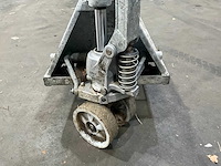 Toyota lhm230g hand hydraulische palletwagen - afbeelding 4 van  6