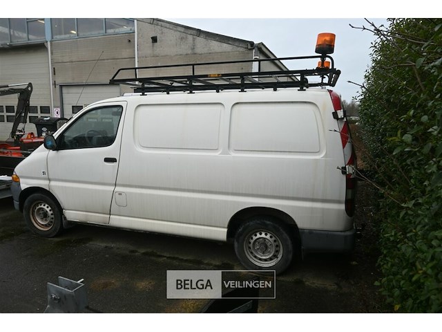 Toyota lichte vrachtwagen - afbeelding 4 van  18