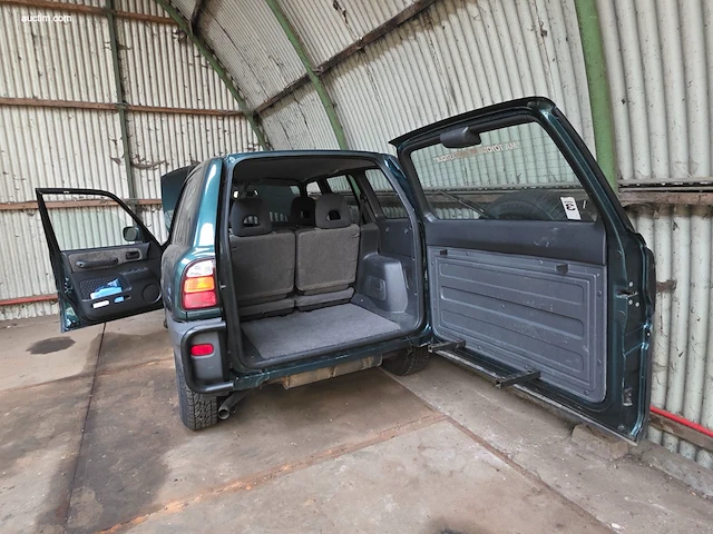 Toyota rav 4 4x4 1998 - afbeelding 14 van  32