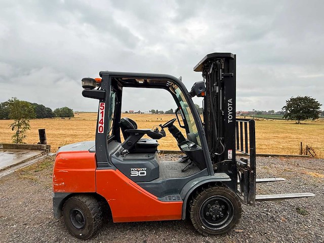 Toyota tonero diesel vorkheftruck 30 02-8fdf30 – 3.000 kg – 5 m lift – 2017 - afbeelding 3 van  9