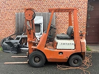 Toyota toyota benzine tegengewichtheftruck – benzine vorkheftruck – duplex mast - afbeelding 1 van  10