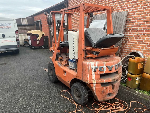 Toyota toyota benzine tegengewichtheftruck – benzine vorkheftruck – duplex mast - afbeelding 4 van  10