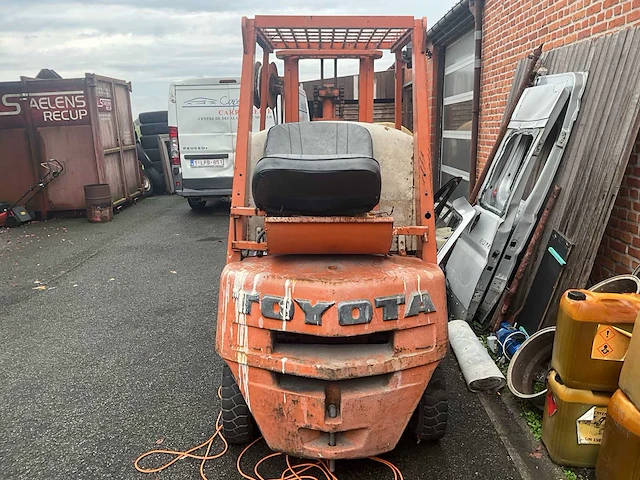 Toyota toyota benzine tegengewichtheftruck – benzine vorkheftruck – duplex mast - afbeelding 7 van  10