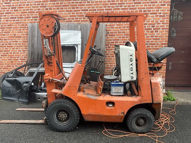 Toyota toyota benzine tegengewichtheftruck – benzine vorkheftruck – duplex mast - afbeelding 5 van  10