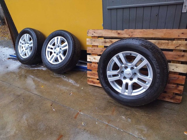 Toyota velgen (4x) - afbeelding 1 van  4