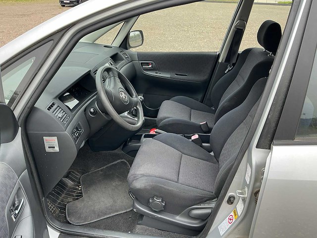 Toyota verso personenauto - afbeelding 5 van  17