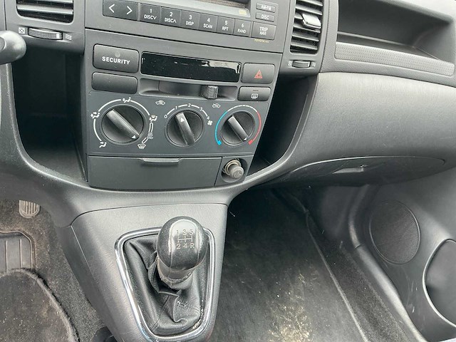 Toyota verso personenauto - afbeelding 8 van  17