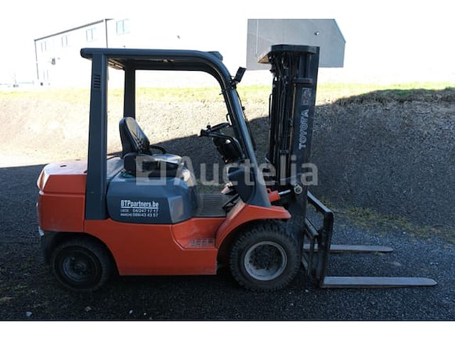 Toyota vorkheftruck 02-7fd25 - afbeelding 15 van  24