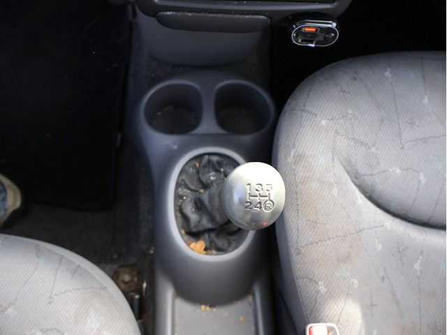 Toyota yaris - jtdjv123500082682 - 1999 - afbeelding 5 van  23