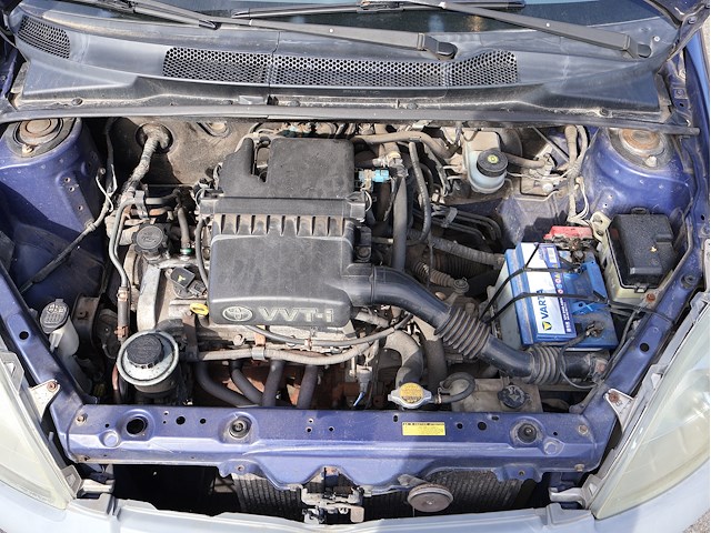 Toyota yaris - jtdjv123500082682 - 1999 - afbeelding 7 van  23