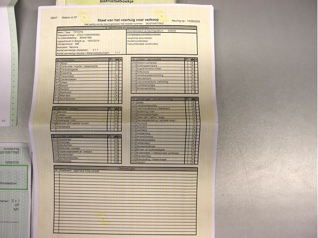 Toyota yaris - jtdjv123500082682 - 1999 - afbeelding 16 van  23