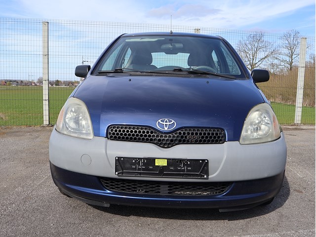 Toyota yaris - jtdjv123500082682 - 1999 - afbeelding 12 van  23
