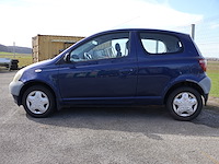 Toyota yaris - jtdjv123500082682 - 1999 - afbeelding 17 van  23