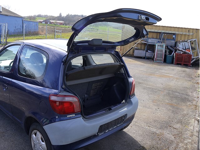 Toyota yaris - jtdjv123500082682 - 1999 - afbeelding 20 van  23