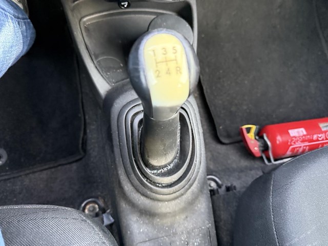 Toyota yaris-1 luna, 2006 - afbeelding 5 van  28