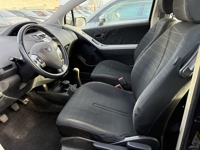 Toyota yaris-1 luna, 2006 - afbeelding 26 van  28