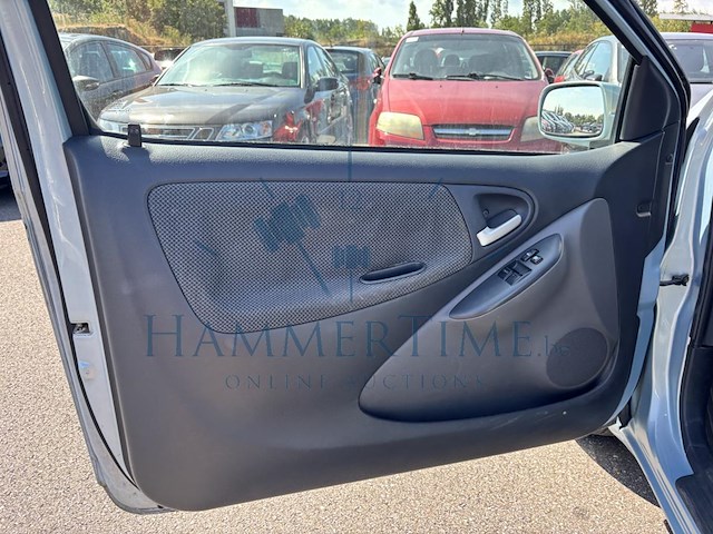 Toyota yaris 1.0i vvt-i, 2004 - afbeelding 31 van  31