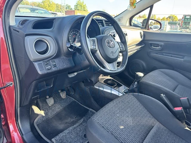 Toyota yaris 1.0i vvt-i dynamic, 2014 - afbeelding 3 van  48