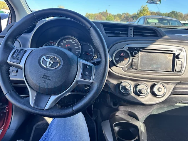 Toyota yaris 1.0i vvt-i dynamic, 2014 - afbeelding 6 van  48