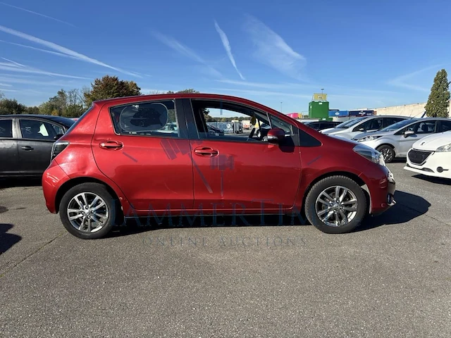 Toyota yaris 1.0i vvt-i dynamic, 2014 - afbeelding 34 van  48
