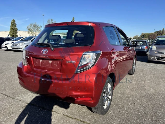 Toyota yaris 1.0i vvt-i dynamic, 2014 - afbeelding 44 van  48