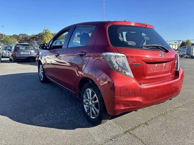 Toyota yaris 1.0i vvt-i dynamic, 2014 - afbeelding 46 van  48