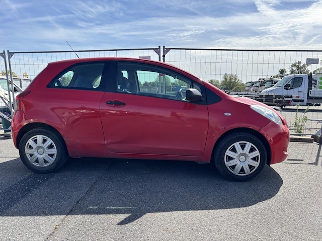 Toyota yaris 1.0i vvt-i luna,2007 - afbeelding 27 van  32