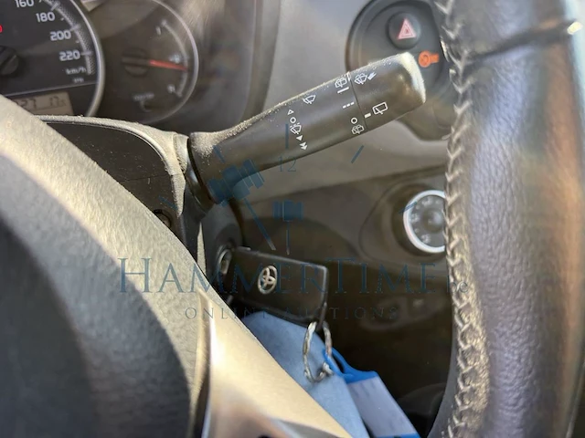 Toyota yaris 1.4 d-4d comfort, 2016 - afbeelding 9 van  31