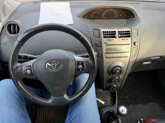 Toyota yaris 1.4 d-4d london dpf, 2011 - afbeelding 2 van  36