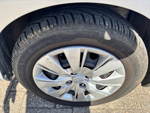 Toyota yaris, 2012 - afbeelding 20 van  33
