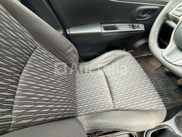 Toyota yaris auto (2011-94,079 km-vin:vnkkl3d300a006307) - afbeelding 9 van  22