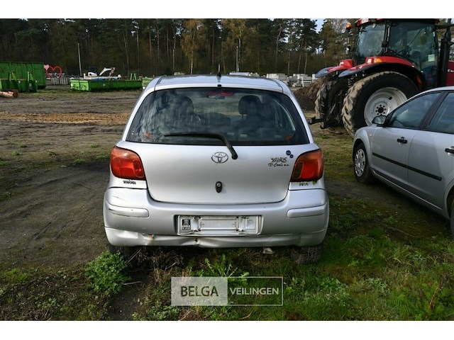 Toyota yaris personenwagen - afbeelding 3 van  15